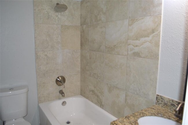 314 Robin St in Deer Park, TX - Building Photo - Building Photo