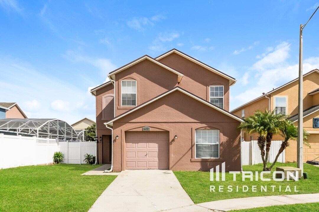 4423 Hamlet Ct in Kissimmee, FL - Building Photo