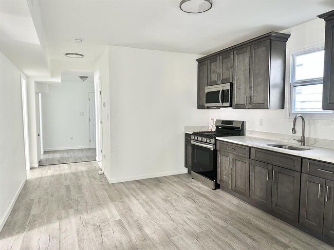 property at 619 Seneca St