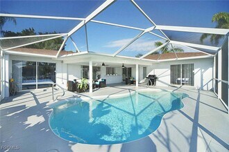 2633 SE 19th Pl in Cape Coral, FL - Building Photo - Building Photo