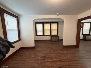 99 Cedar Ave in Newark, NJ - Foto de edificio - Building Photo