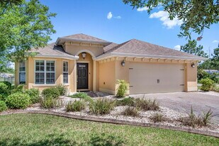 108 Golfview Ct in Bunnell, FL - Building Photo