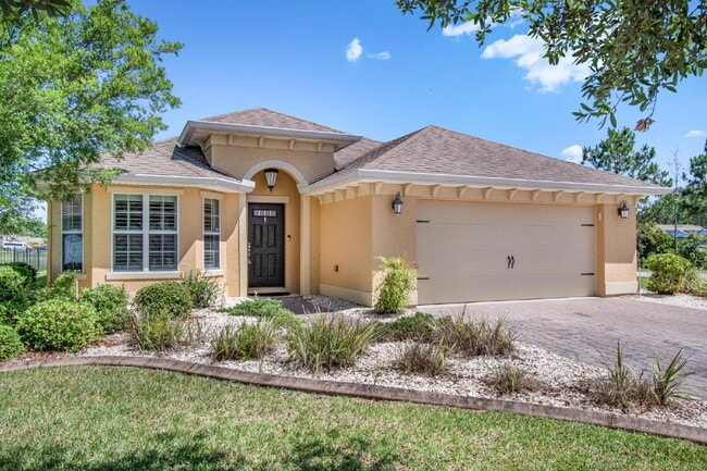 property at 108 Golfview Ct