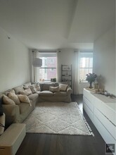 116 John St-Unit -3306 in New York, NY - Building Photo - Building Photo