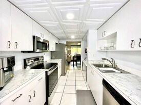 7451 NW 16th St, Unit PLANTATION FOREST CONDO in Plantation, FL - Building Photo