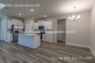 12904 Grand Rpds Rd in Fairhope, AL - Building Photo - Building Photo