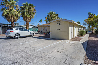 516 S 10th St in Las Vegas, NV - Building Photo - Building Photo