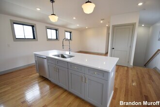 15 Maywood St, Unit 4 in Boston, MA - Building Photo - Building Photo