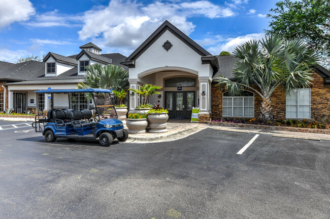 Grandewood Pointe in Orlando, FL - Building Photo - Building Photo