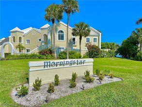 3709 Haldeman Creek Dr in Naples, FL - Foto de edificio - Building Photo