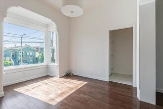 873 Wood St, Unit 1 in Oakland, CA - Building Photo - Building Photo