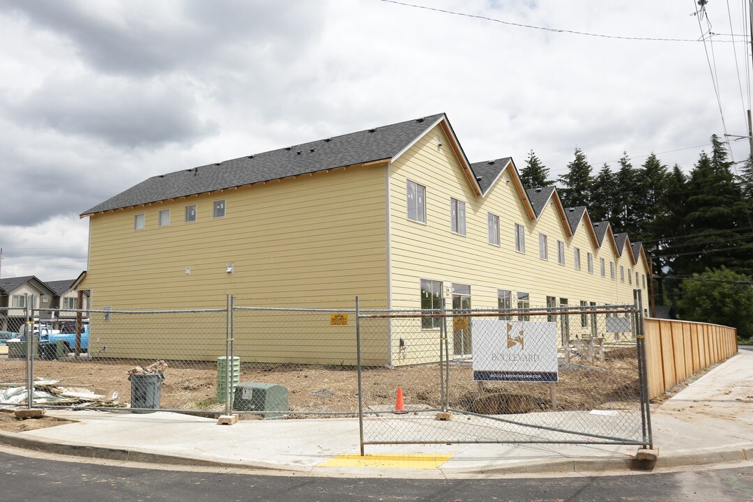 Villas at Walnut Park in Vancouver, WA - Foto de edificio