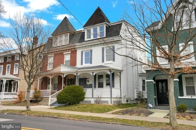 413 Gay St in Phoenixville, PA - Building Photo - Building Photo