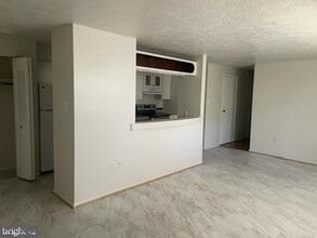 19509 Gunners Branch Rd in Germantown, MD - Building Photo - Building Photo