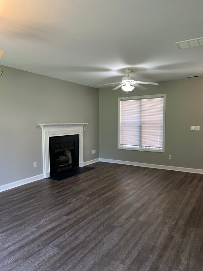 588 Lakeside Valley Dr in Winston-Salem, NC - Building Photo - Building Photo