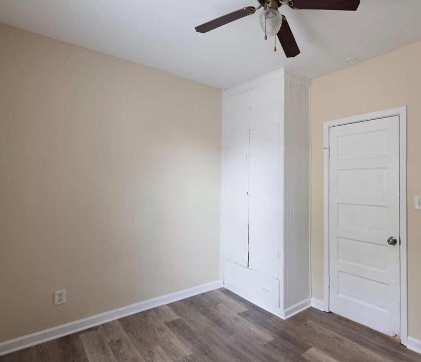 837 N Broadway St-Unit -#2 in Joliet, IL - Building Photo