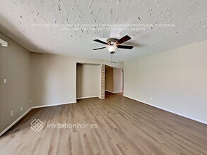 4130 W Mission Ln in Phoenix, AZ - Foto de edificio - Building Photo