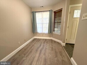 44 Pondview Ln in Sicklerville, NJ - Building Photo - Building Photo
