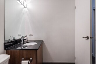 3 Pl. Ontario, Unit SI ID1261815P in Montréal, QC - Building Photo - Building Photo