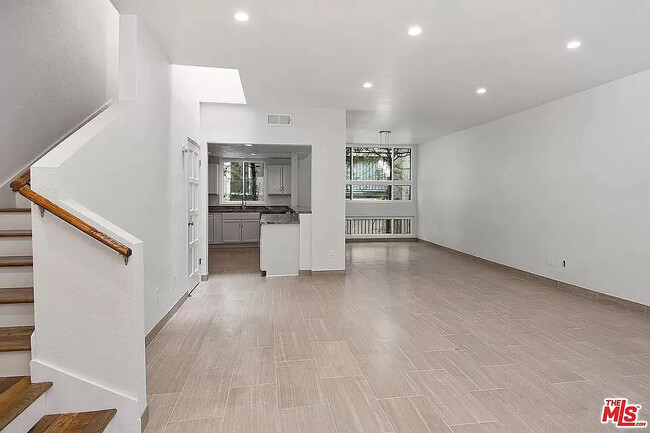 property at 10315 Missouri Ave