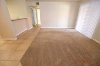 4340 Sandy River Dr in Las Vegas, NV - Building Photo - Building Photo