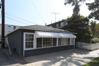 Montana Gardens-Senior housing in Santa Monica, CA - Building Photo - Building Photo