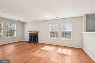 1440 Nutwood Ct in Crofton, MD - Building Photo - Building Photo