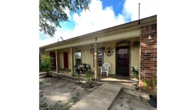 1700 Grand Prix Dr in Three Rivers, TX - Building Photo - Building Photo