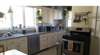 97 W Quincy St, Unit T in Somerville, MA - Building Photo