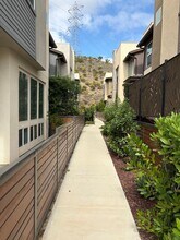 10881 McCan Ct in San Diego, CA - Building Photo - Building Photo