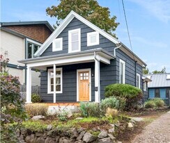 5919 NE 10th Ave in Portland, OR - Building Photo