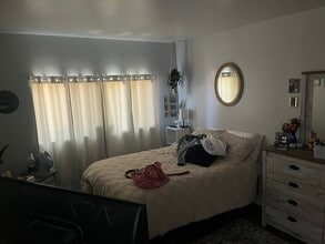 4006 Essex Ave in Erie, PA - Foto de edificio - Building Photo