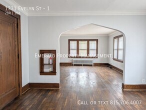 1331 Evelyn St in Rockford, IL - Building Photo - Building Photo