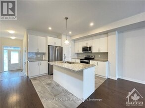 269 Tim Sheehan Pl in Ottawa, ON - Building Photo - Building Photo