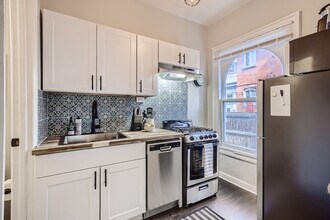 1073 N Downing St in Denver, CO - Building Photo - Building Photo