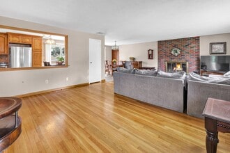 15 Albert St in Milford, CT - Building Photo - Building Photo