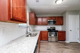 3886 Caro Ct in Douglasville, GA - Foto de edificio - Building Photo