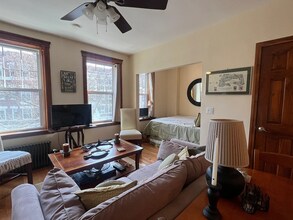 31 Queensberry St in Boston, MA - Building Photo - Building Photo