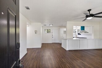 504 Percival St in Tomball, TX - Building Photo - Building Photo