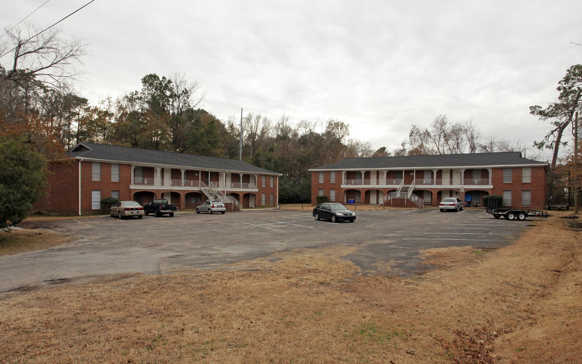 Califf Apartments in Charleston, SC - Building Photo