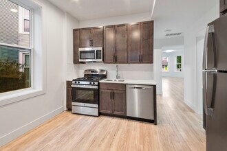 1921 W Summerdale Ave in Chicago, IL - Building Photo - Building Photo