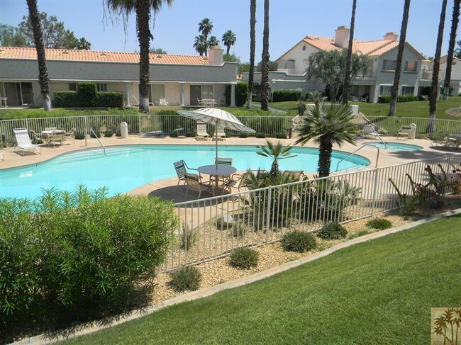 160 Desert Falls Cir in Palm Desert, CA - Building Photo - Building Photo