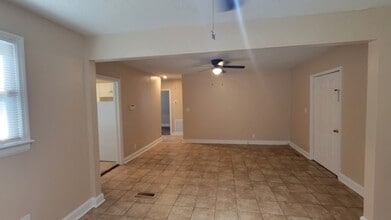 2829 English Ave in Columbia, SC - Foto de edificio - Building Photo