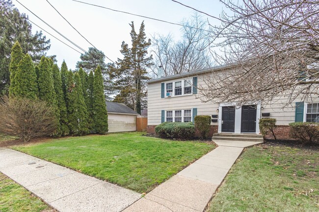 property at 308 W Adams Ave