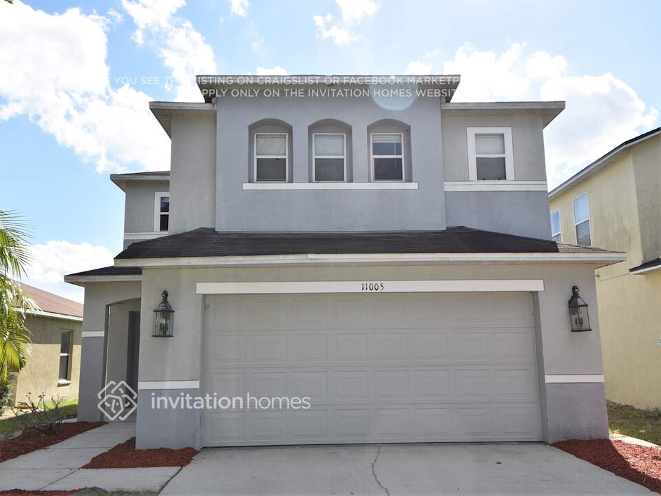 11005 Golden Silence Dr in Riverview, FL - Building Photo