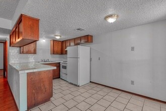 1012-1014 N 5th St in Noble, OK - Building Photo - Building Photo