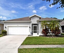 1704 Primrose Ct in Port St. Lucie, FL - Building Photo