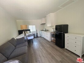 4826 Coolidge Ave in Culver City, CA - Building Photo