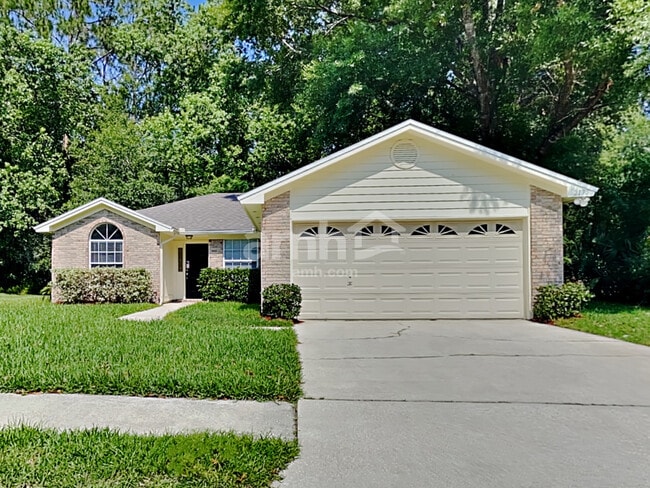 2175 Hovington Cir E