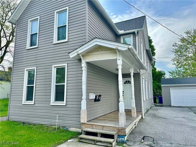 5017 Tillman Ave in Cleveland, OH - Building Photo - Building Photo